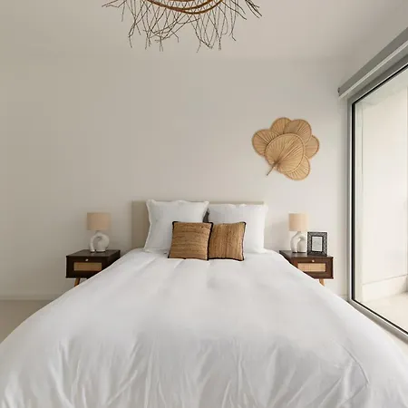 Grand Moderne Et Lumineux *