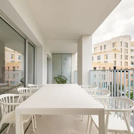 Apartament Grand Moderne Et Lumineux