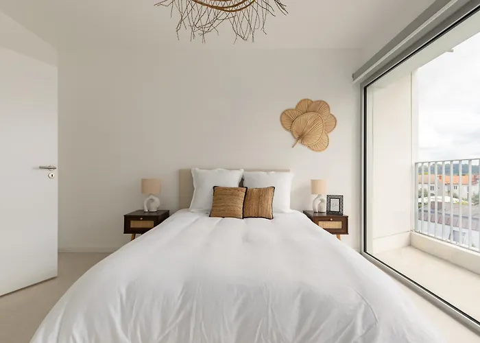 Grand Moderne Et Lumineux *