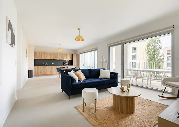 Grand Moderne Et Lumineux アパート