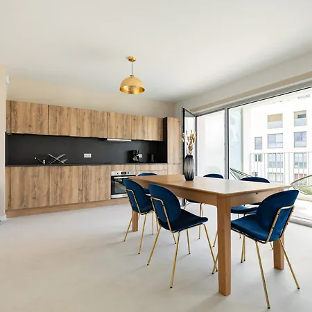 Grand Moderne Et Lumineux 23 Et 01