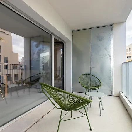 Grand Moderne Et Lumineux 23 Et 01 Apartment
